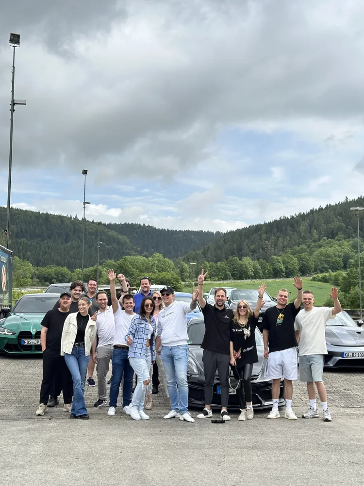 Gruppenfoto der Teilnehmer auf der Schwäbischen Alb